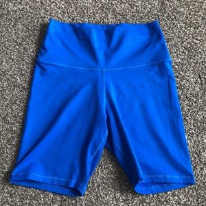 Aerie chill play move bike short size M